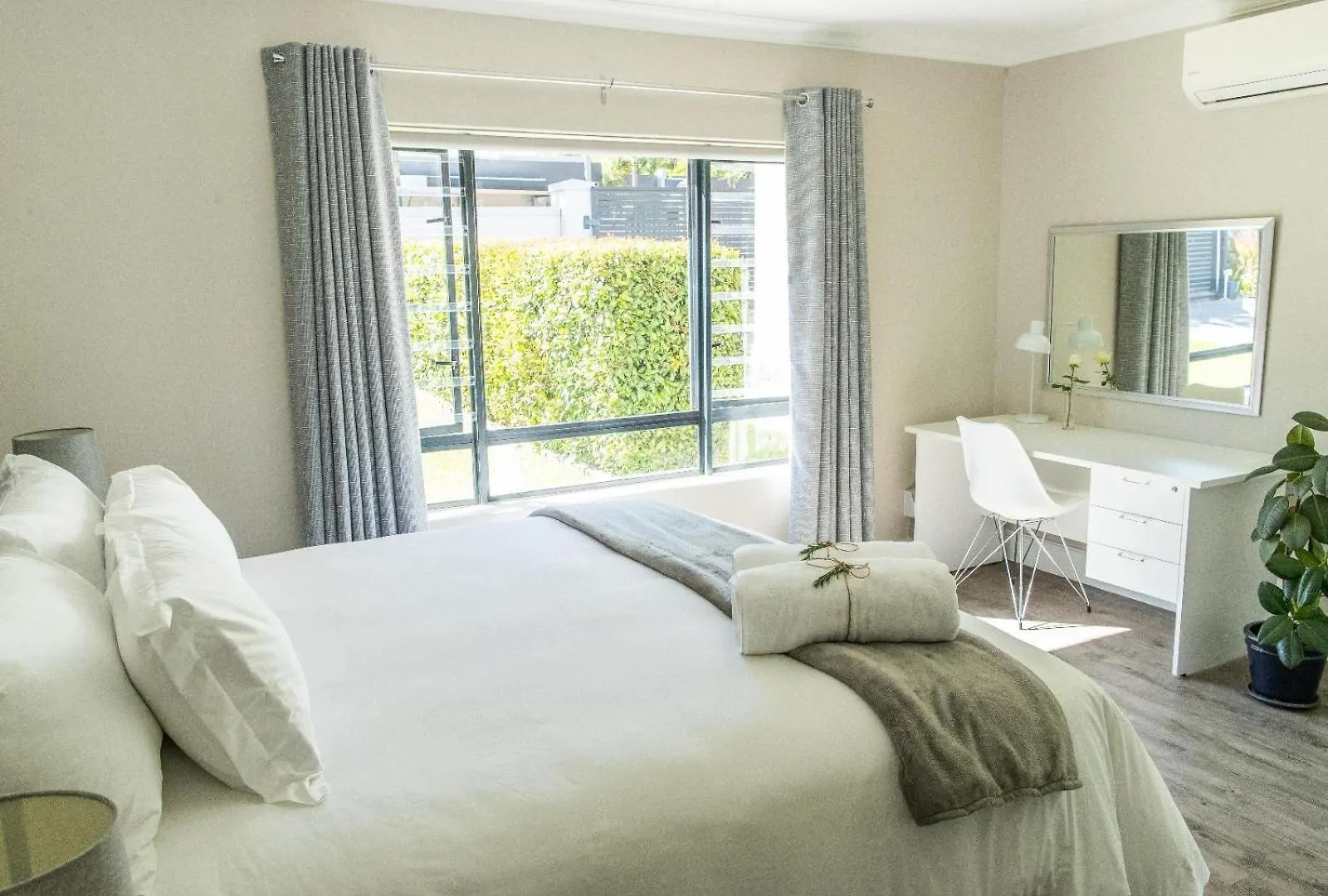 Bella Casa Luxury 2-Bedroom Apartment Durbanville 0*,  South Africa